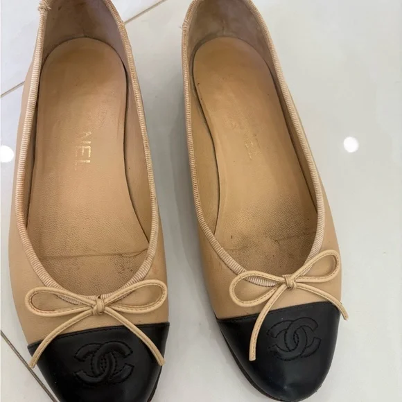 Chanel Cream Ballet Flats - Picture 6 of 6